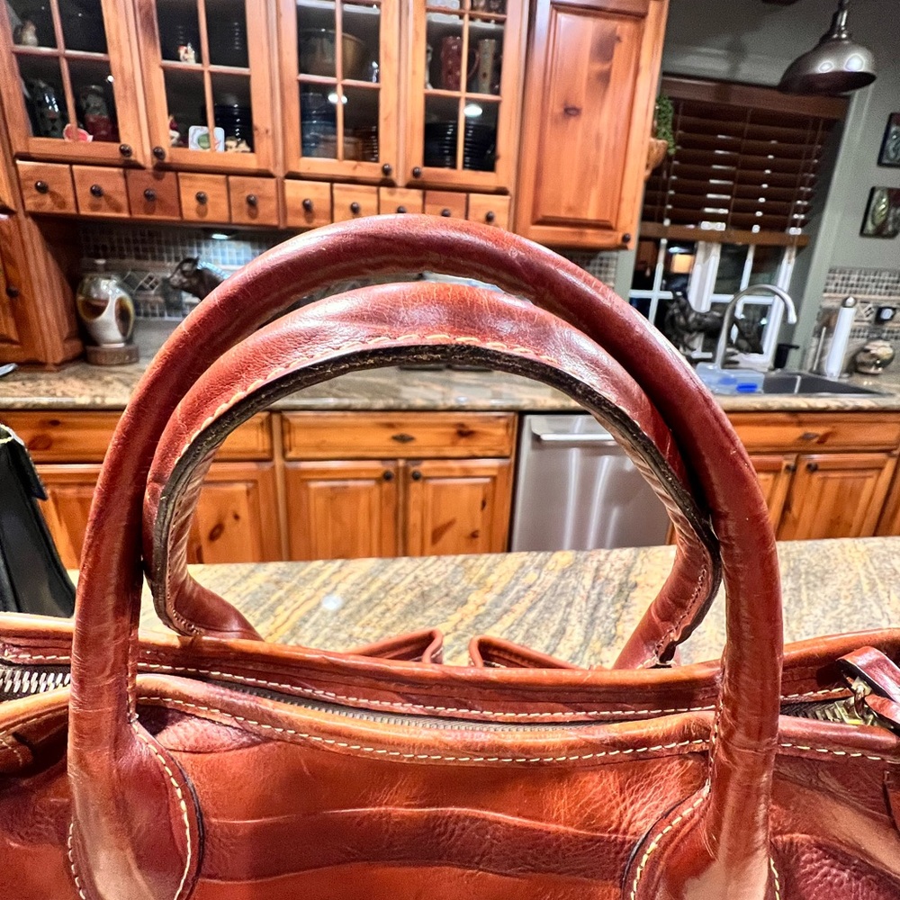 Outstanding Dooney and Bourke Zebra/Tiger pattern Leather Handbag. - Picture 12 of 16